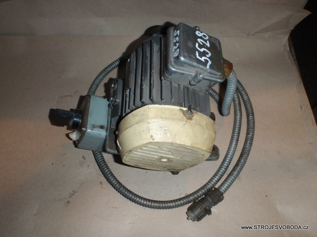Motor k vnitřnímu broušení 3M6 42E  (05528.JPG)
